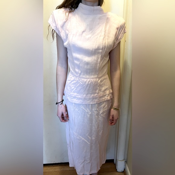 Pretty in Pink 80s dress - Picture 2 of 11